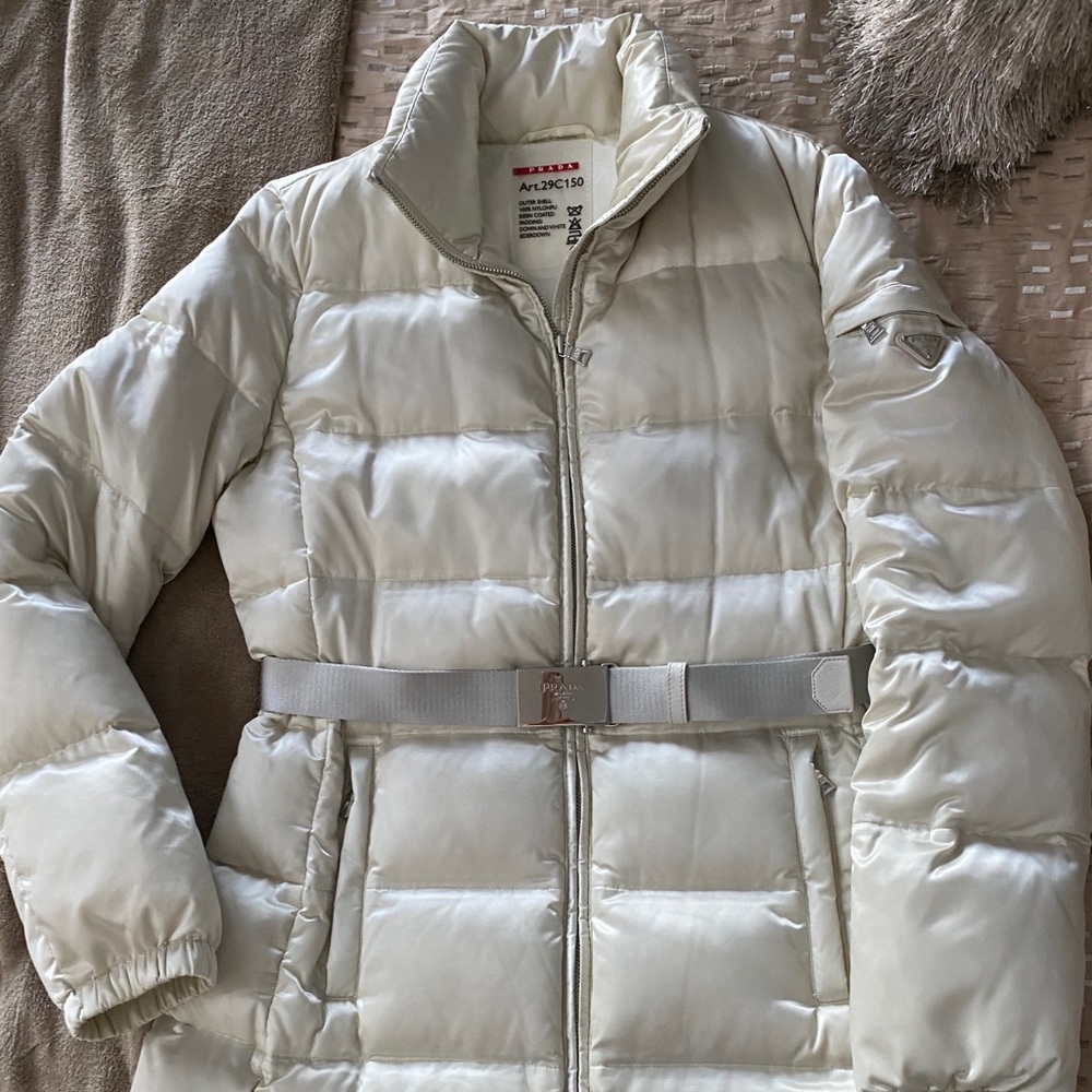 Prada puff white jacket